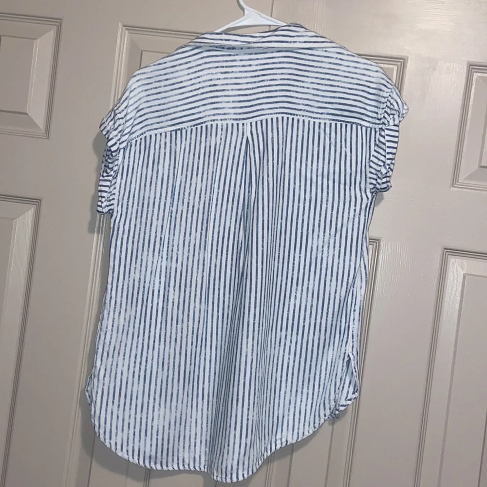 American Eagle Striped Button Down Shirt - Picture 4 of 4